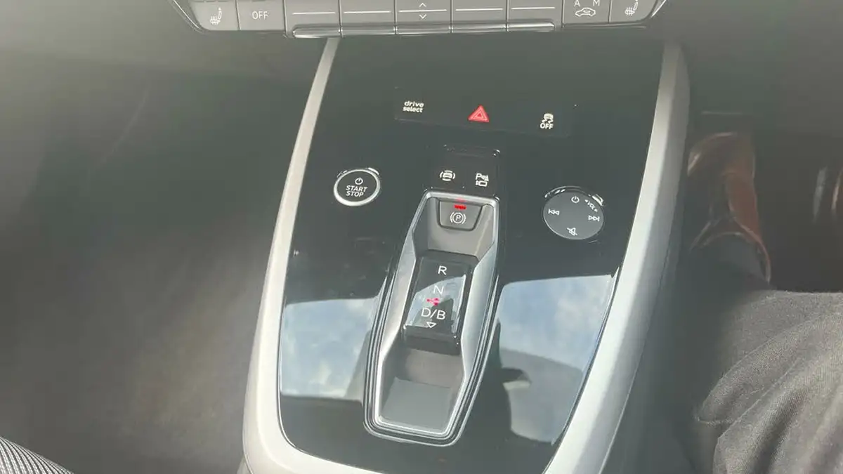2021-audi-q4-e-tron-40e-sport-station-wagon-big-20
