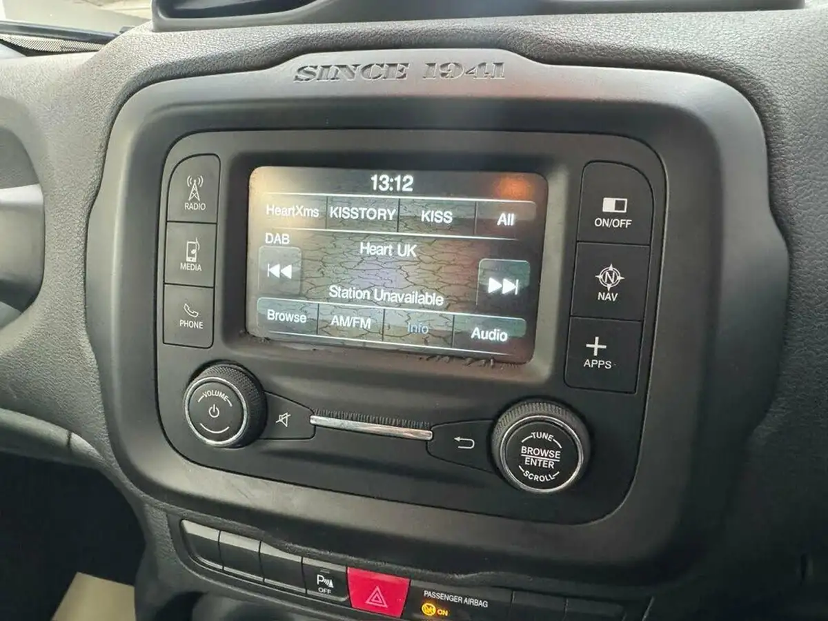2016-jeep-renegade-16-multijet-ii-longitude-ss-big-18