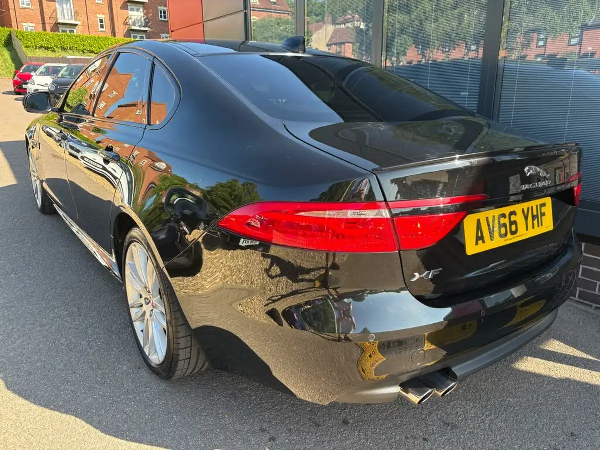 2016-jaguar-xf-20td-r-sport-180ps-auto-big-4
