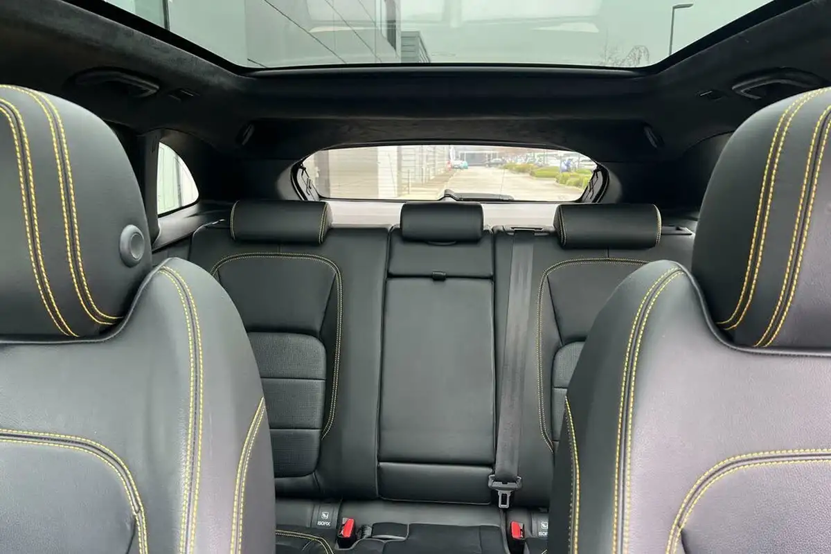 2020-jaguar-f-pace-20i-300-sport-big-32