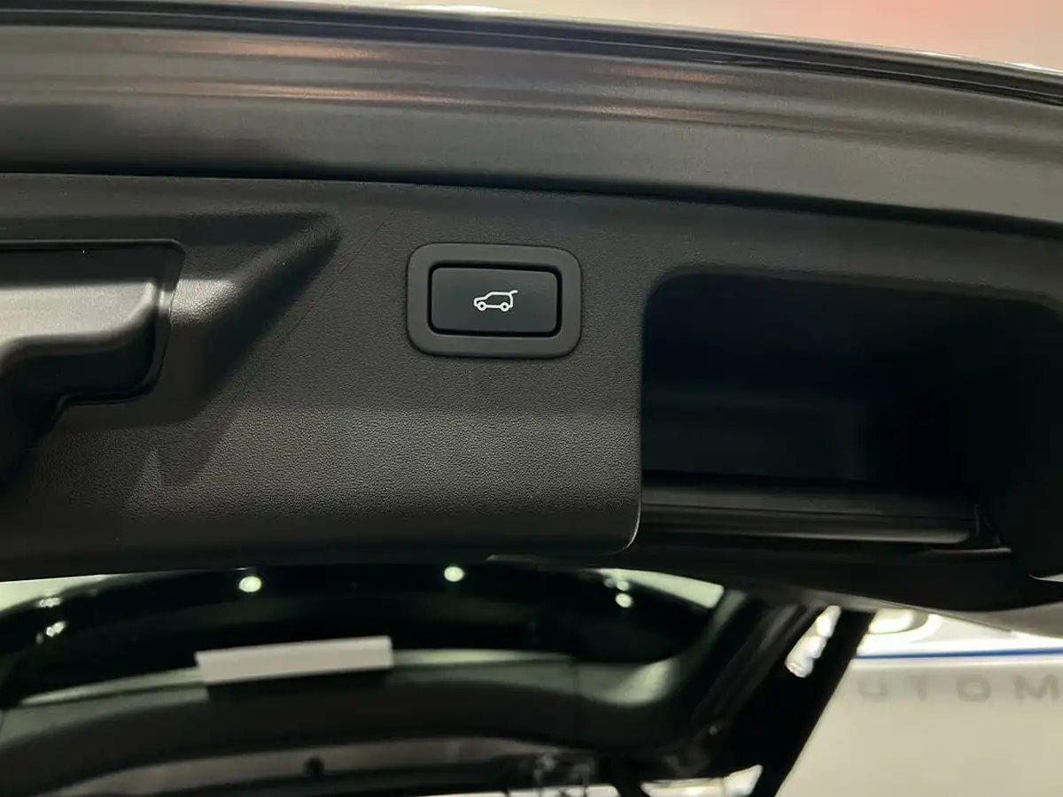 2019-land-rover-discovery-sport-20td4-landmark-big-74