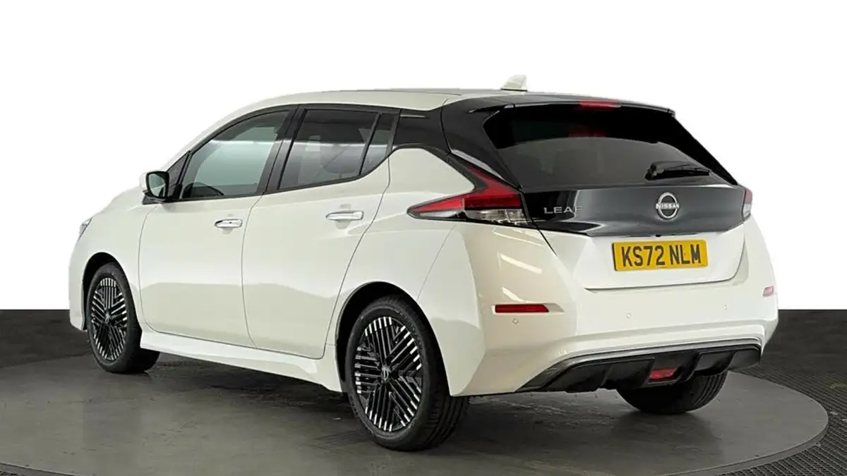 2022-nissan-leaf-e-n-connecta-39kwh-big-5