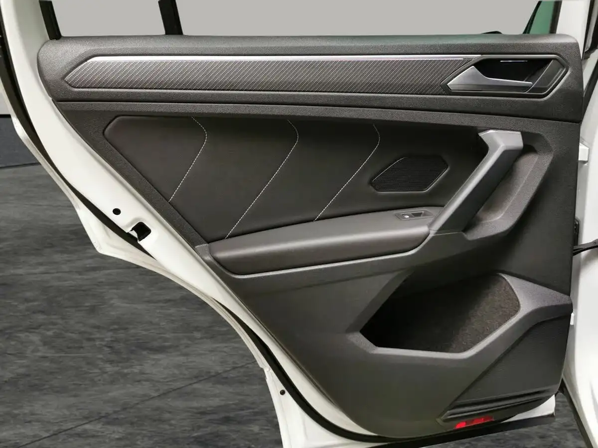 2023-volkswagen-tiguan-15-tsi-r-line-edition-big-38