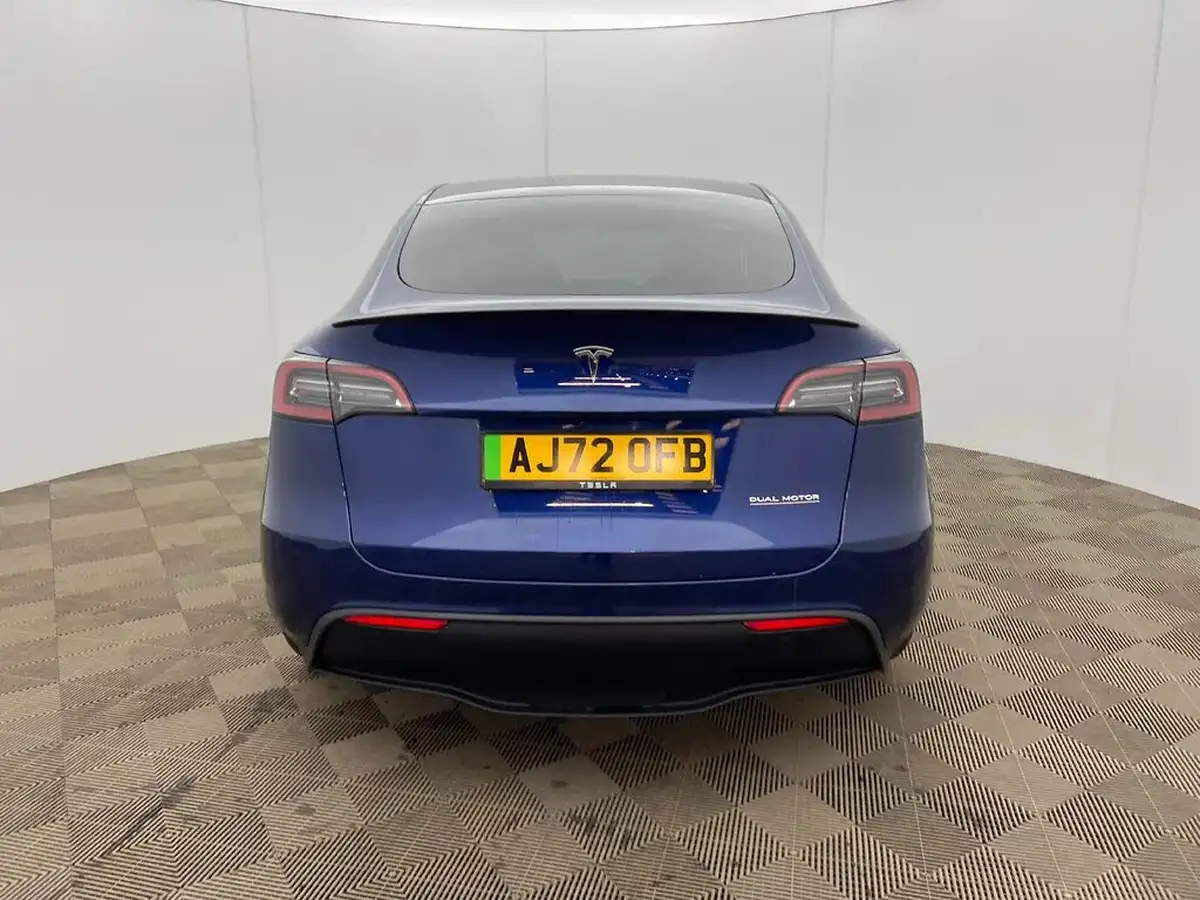 2022-tesla-model-y-e-performance-big-3