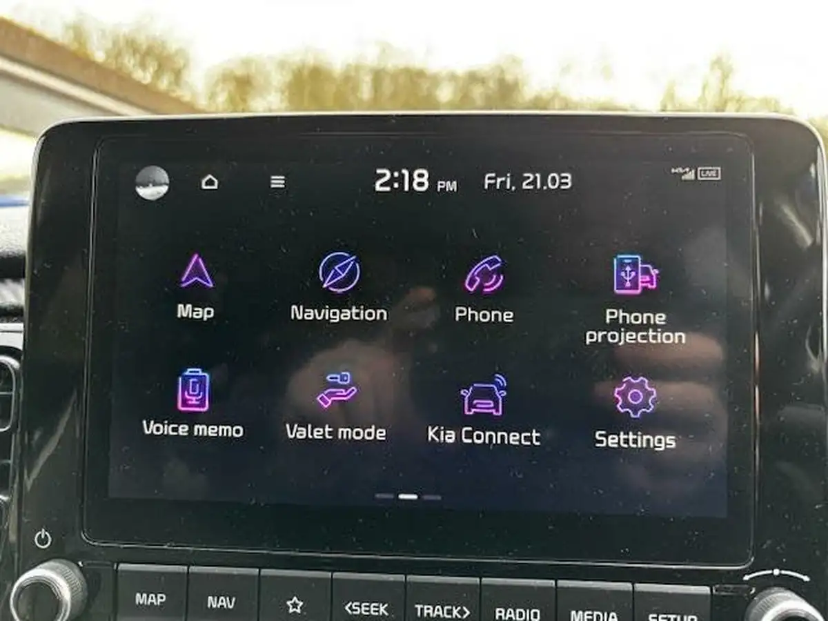 2023-kia-rio-10-t-gdi-gt-line-s-big-10