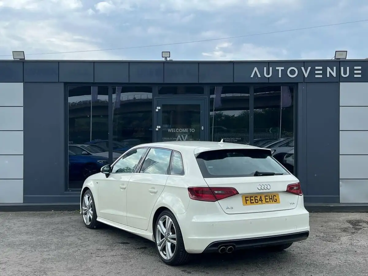 2014-audi-a3-20-tdi-s-line-150ps-sportback-5d-1968cc-big-2