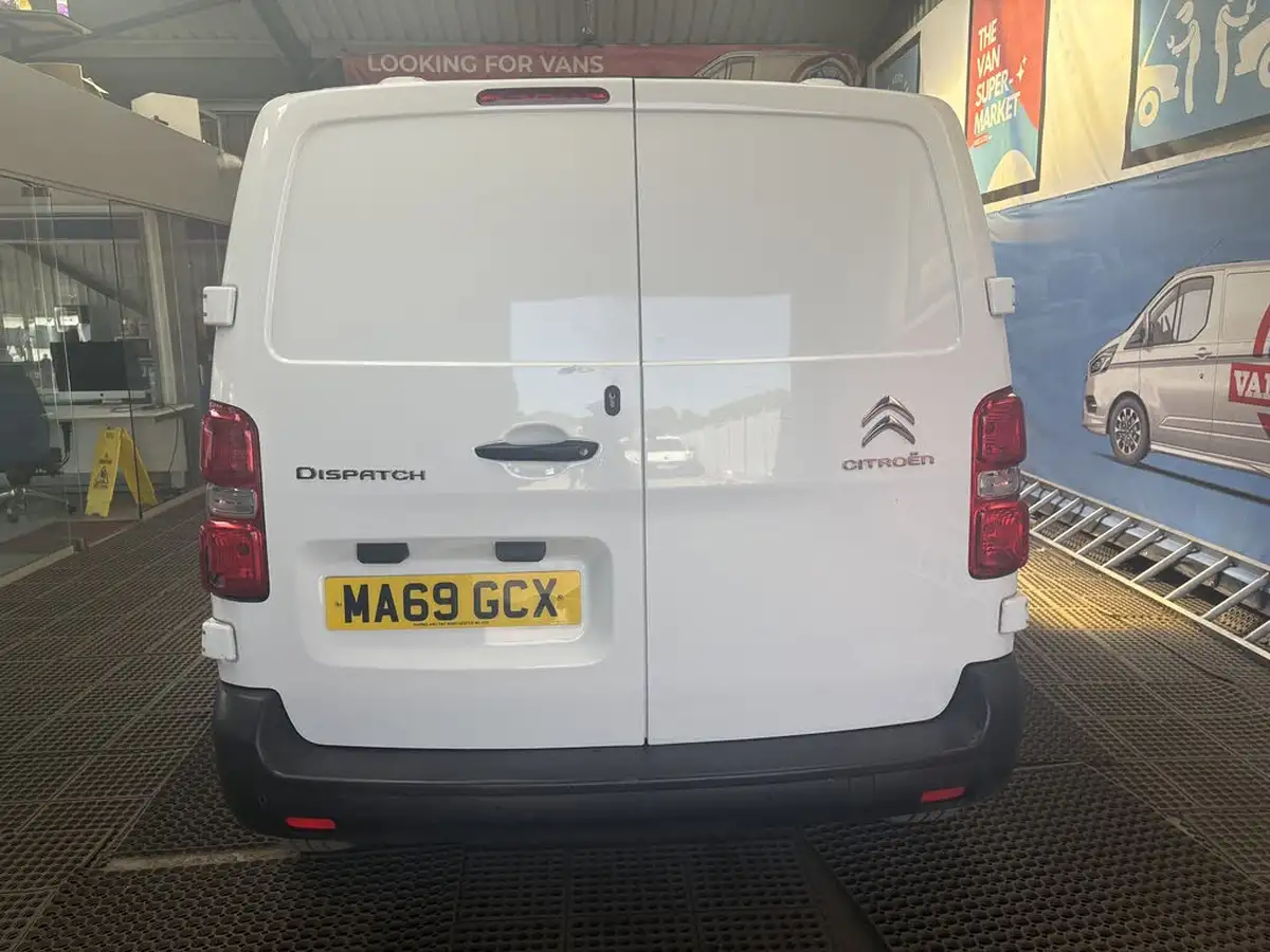 2019-citroen-dispatch-20bluehdi-enterprise-m-1400-120pseu6d-ss-panel-big-17