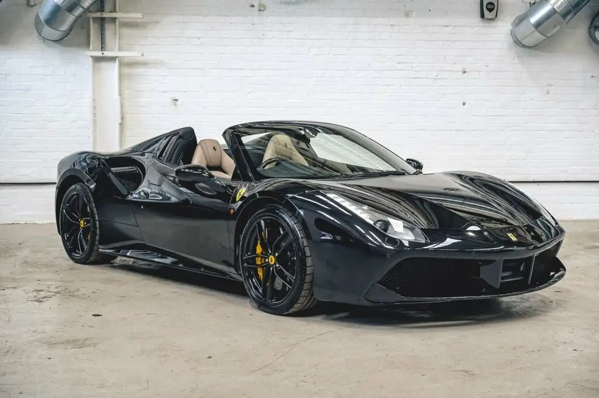2018-ferrari-488-39-488-spider-big-7