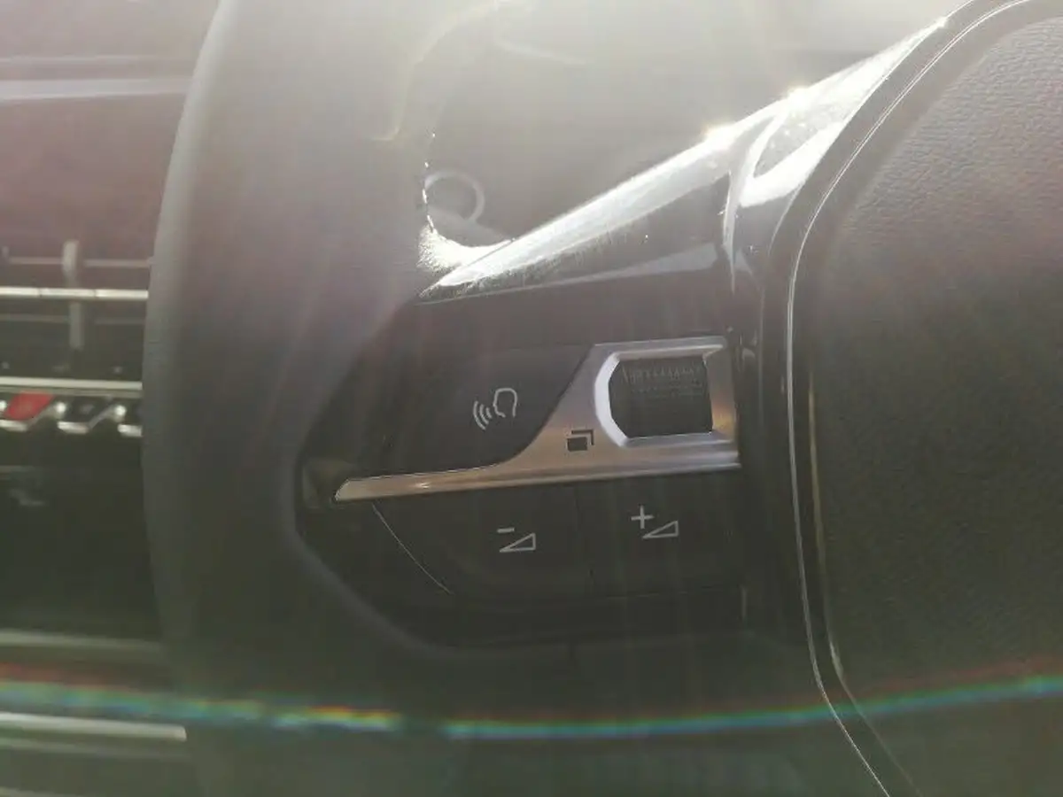 2024-peugeot-2008-suv-12-puretech-allure-130ps-big-11