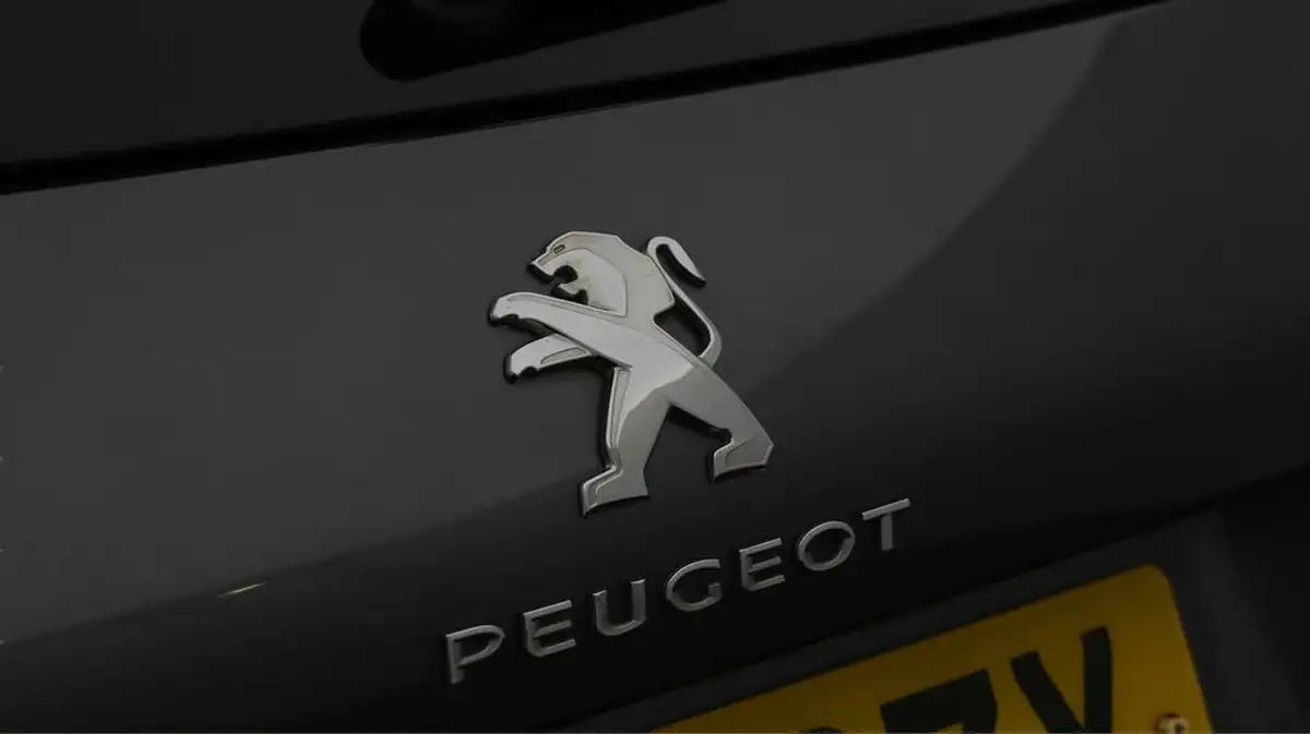2019-peugeot-308-12-puretech-allure-130bhp-big-19