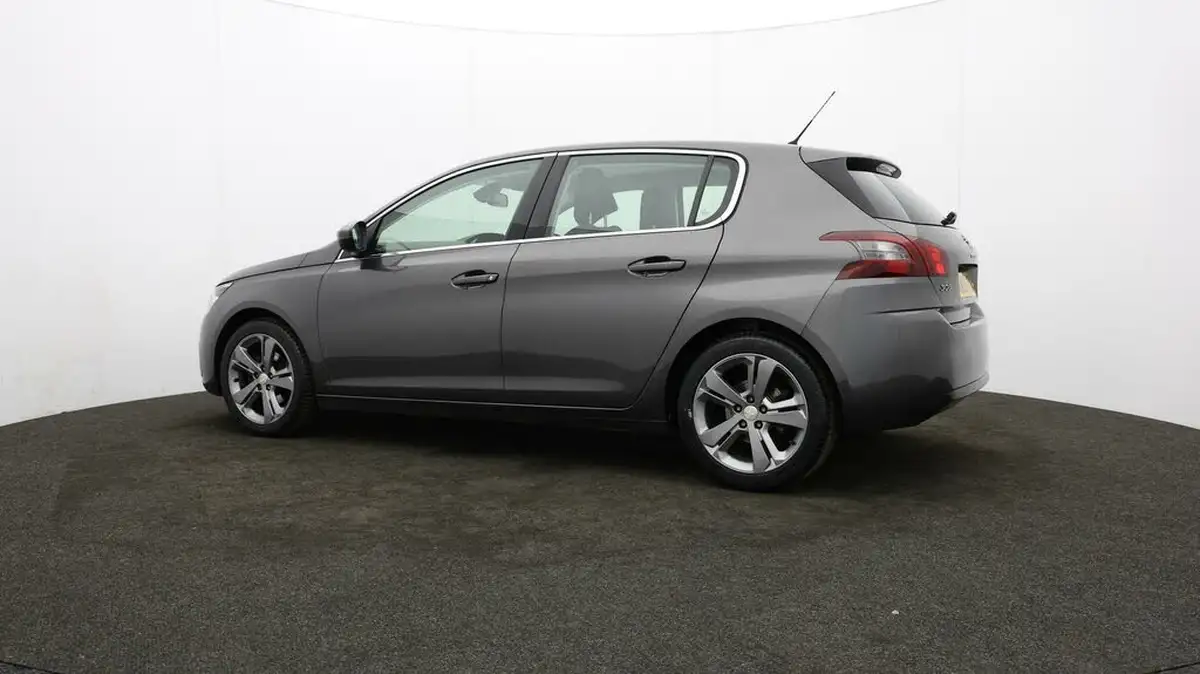 2019-peugeot-308-12-puretech-allure-130bhp-big-67