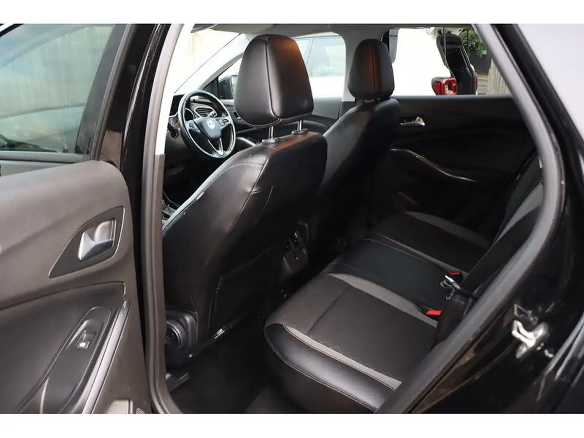 2020-vauxhall-grandland-x-12-sri-nav-auto-big-31