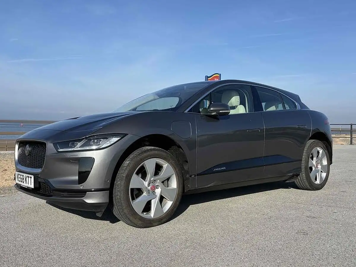 2018-jaguar-i-pace-ev400-se-big-22