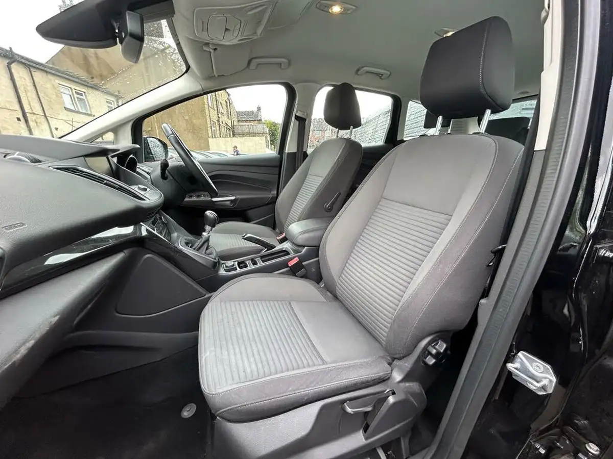 2016-ford-c-max-10-titanium-125ps-big-17