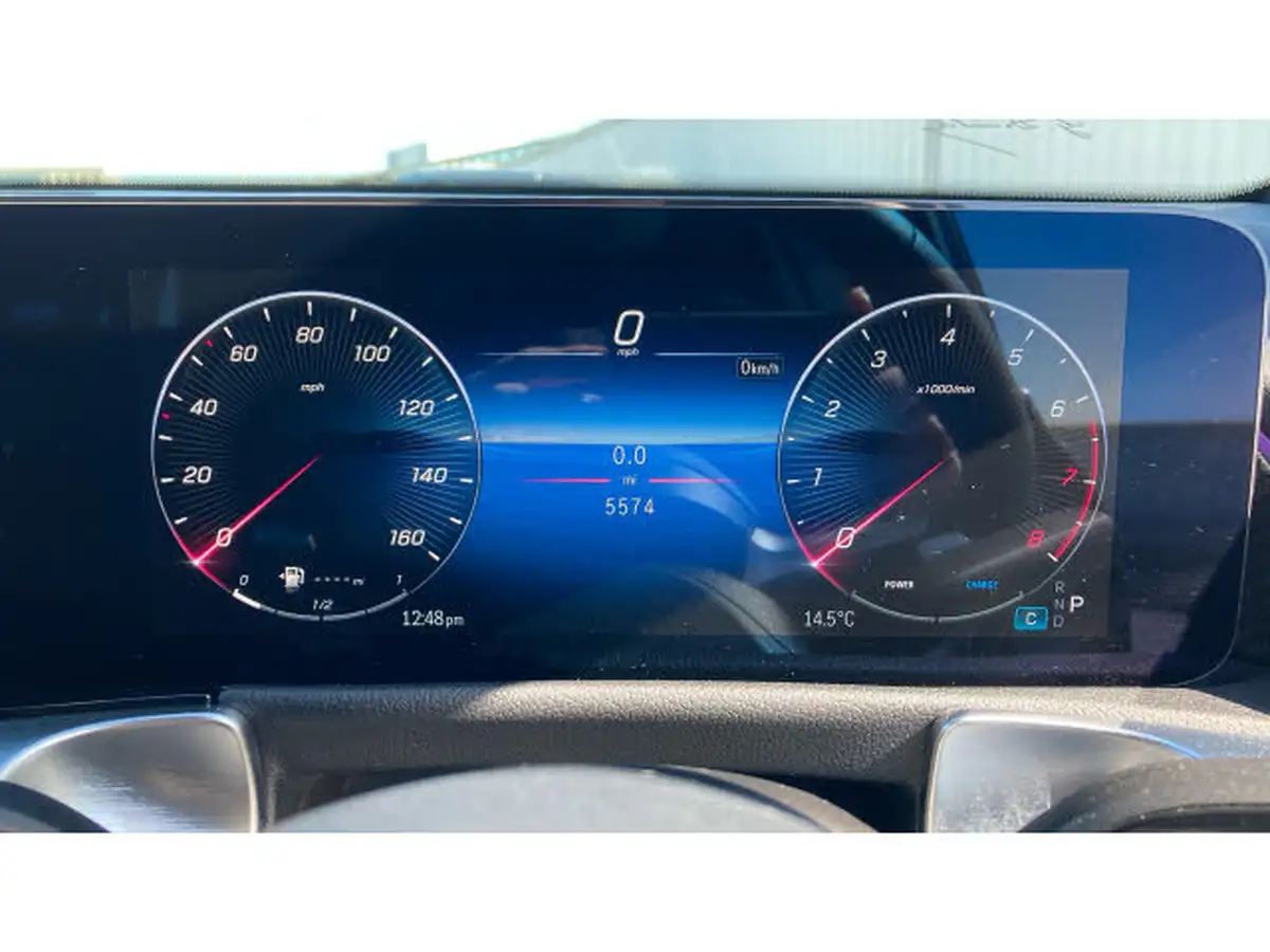2024-mercedes-benz-glb-class-13-glb200-amg-line-executive-big-17