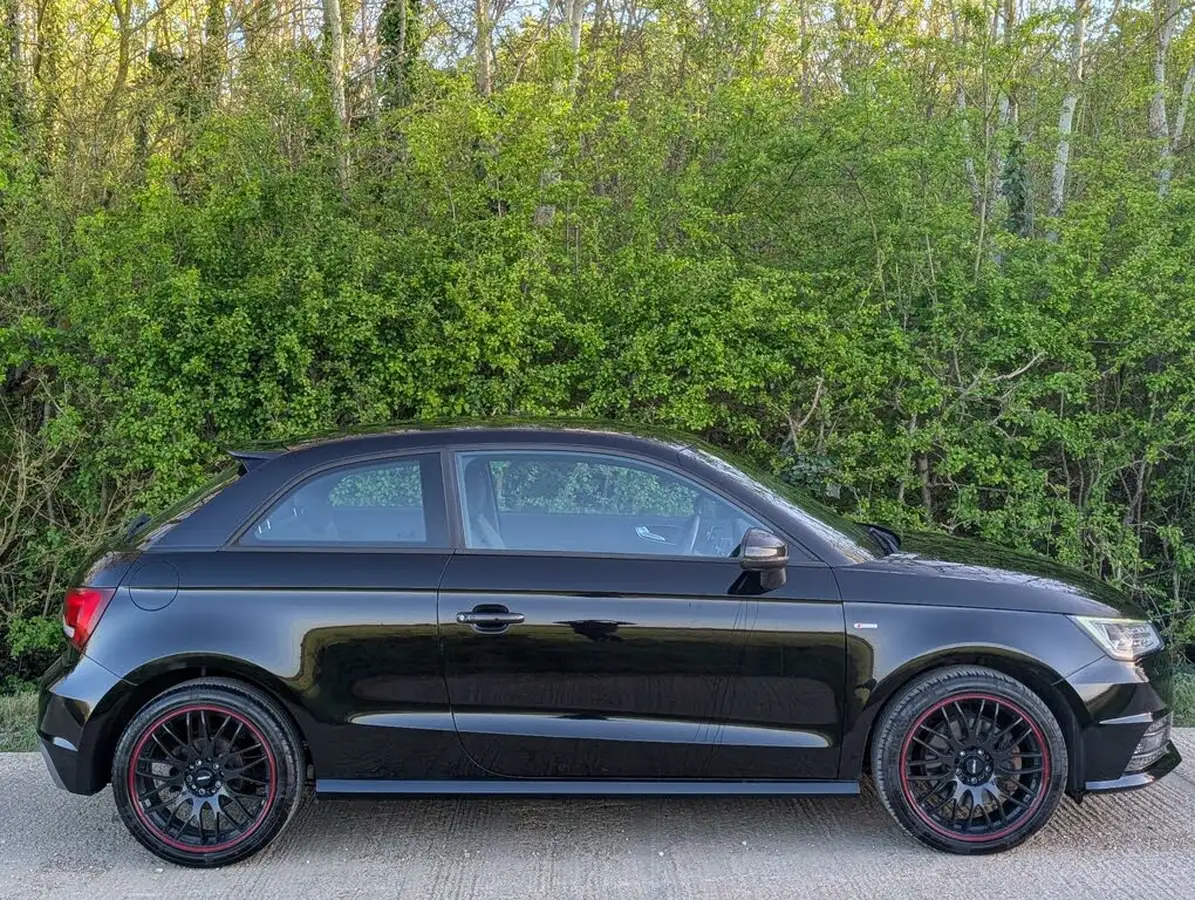 2015-audi-a1-14-s-line-125ps-ss-hatchback-3d-1395cc-big-12