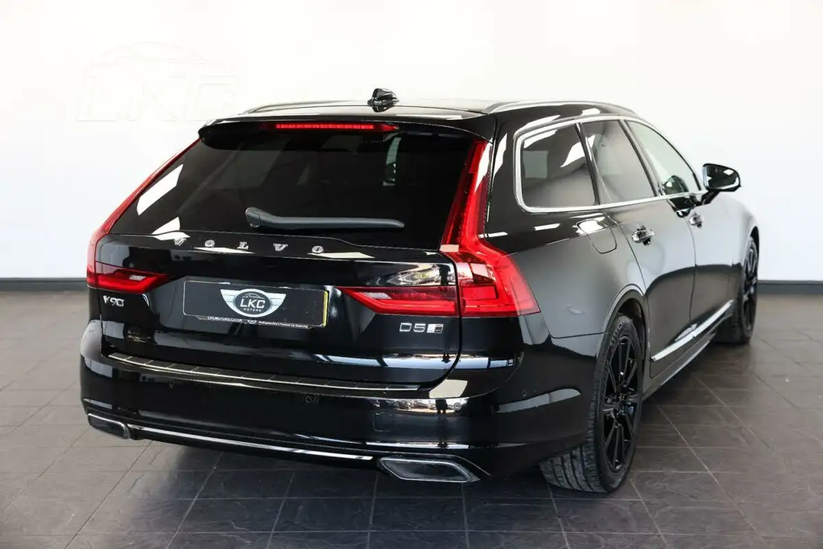 2018-volvo-v90-20td-d5-inscription-4x4-big-1