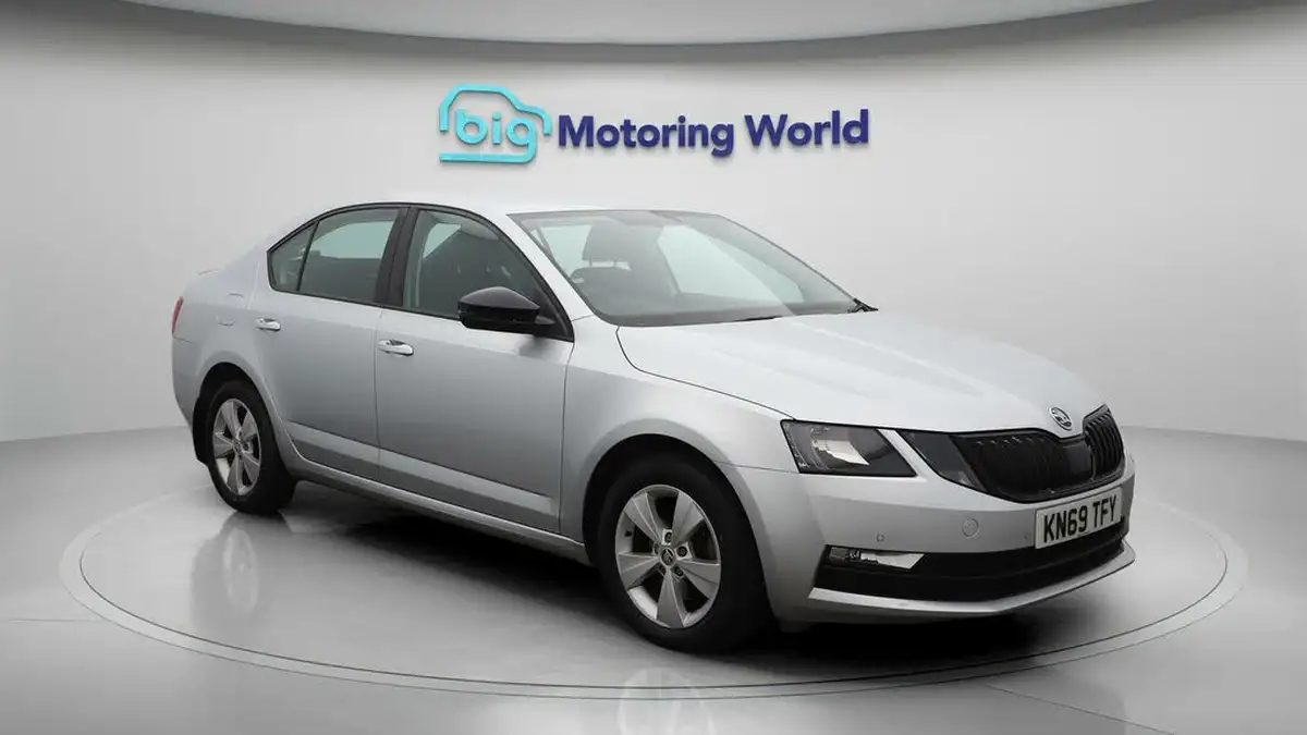 2019-skoda-octavia-15-tsi-se-technology-act-hatchback-big-1