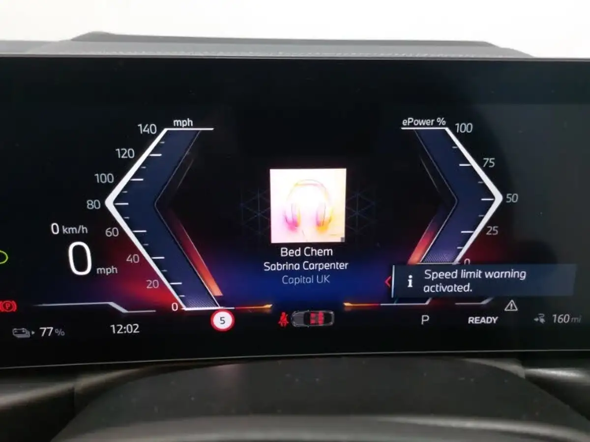 2024-bmw-i4-e-edrive35-sport-big-10