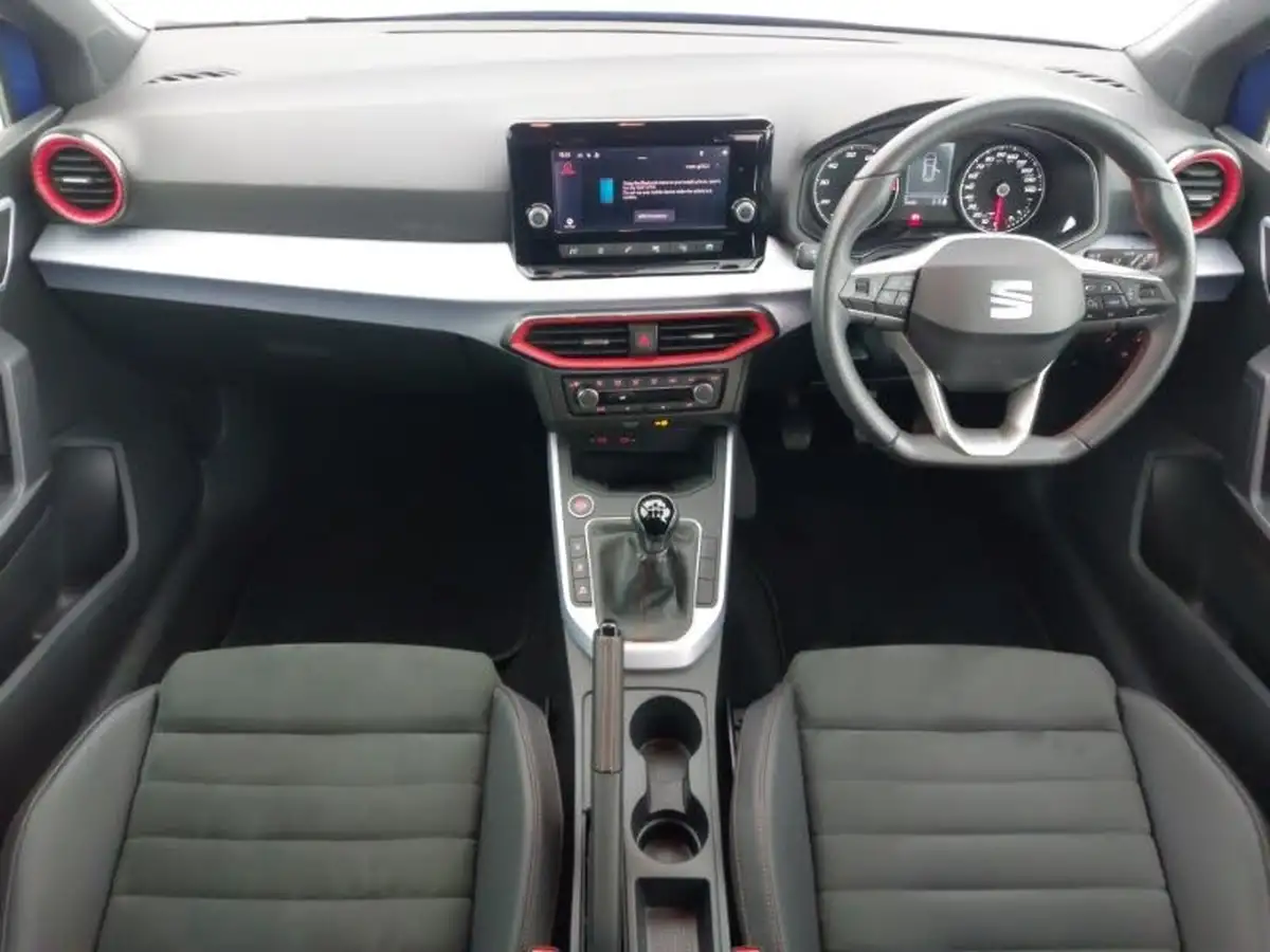 2023-seat-arona-10-tsi-fr-edition-big-2