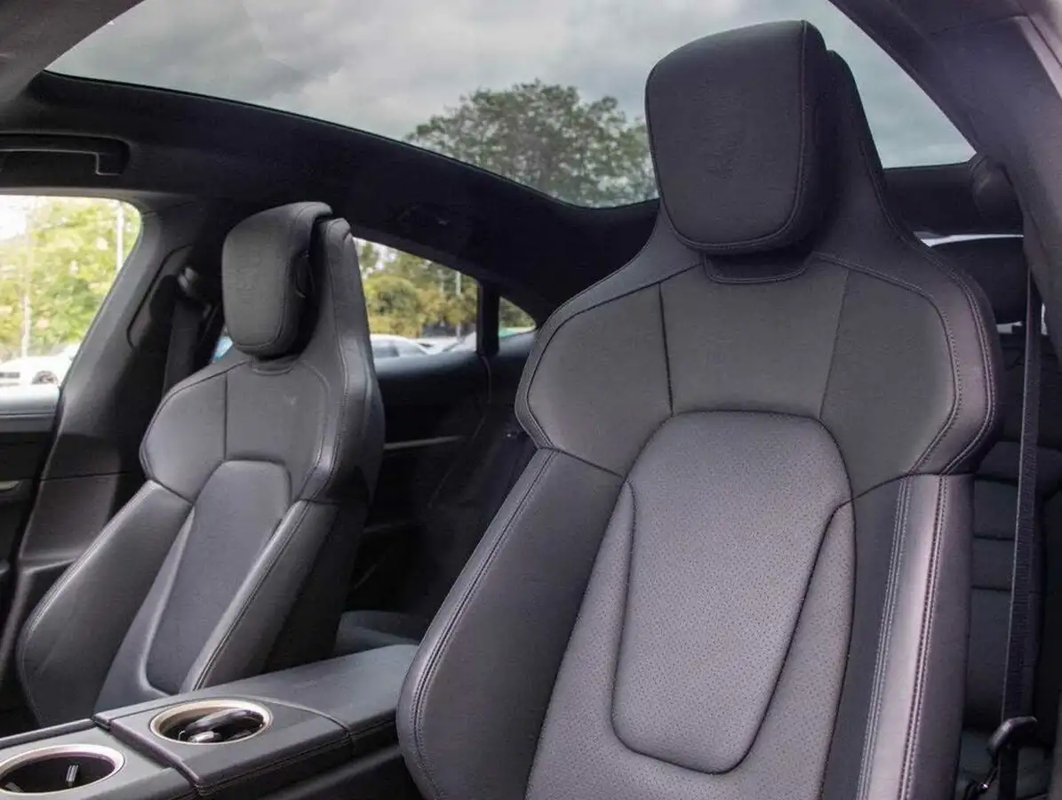2021-porsche-taycan-e-4s-571ps-performance-battery-plus-big-31