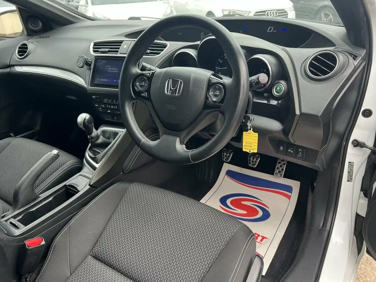 2016-honda-civic-18-sport-honda-connect-dasp-big-14