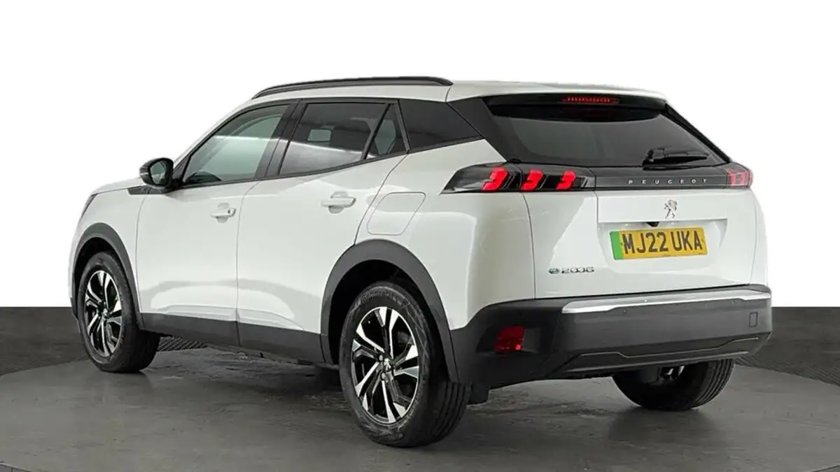 2022-peugeot-2008-suv-e-allure-premium-big-5