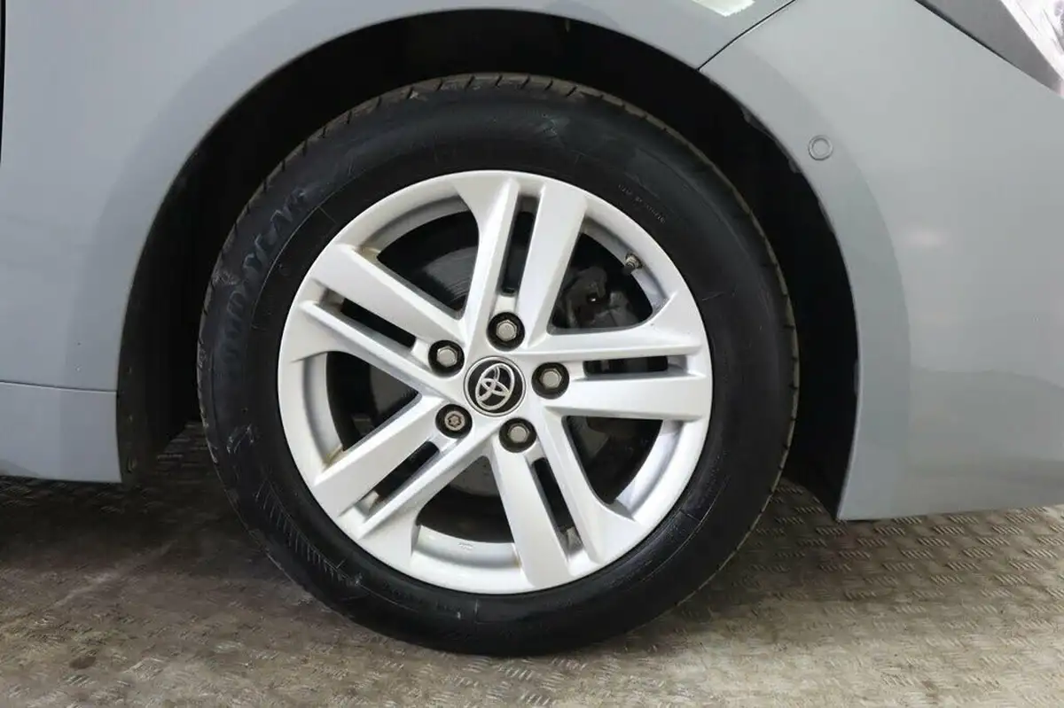 2021-toyota-corolla-18-vvt-i-icon-tech-spare-wheel-touring-sports-5d-big-26