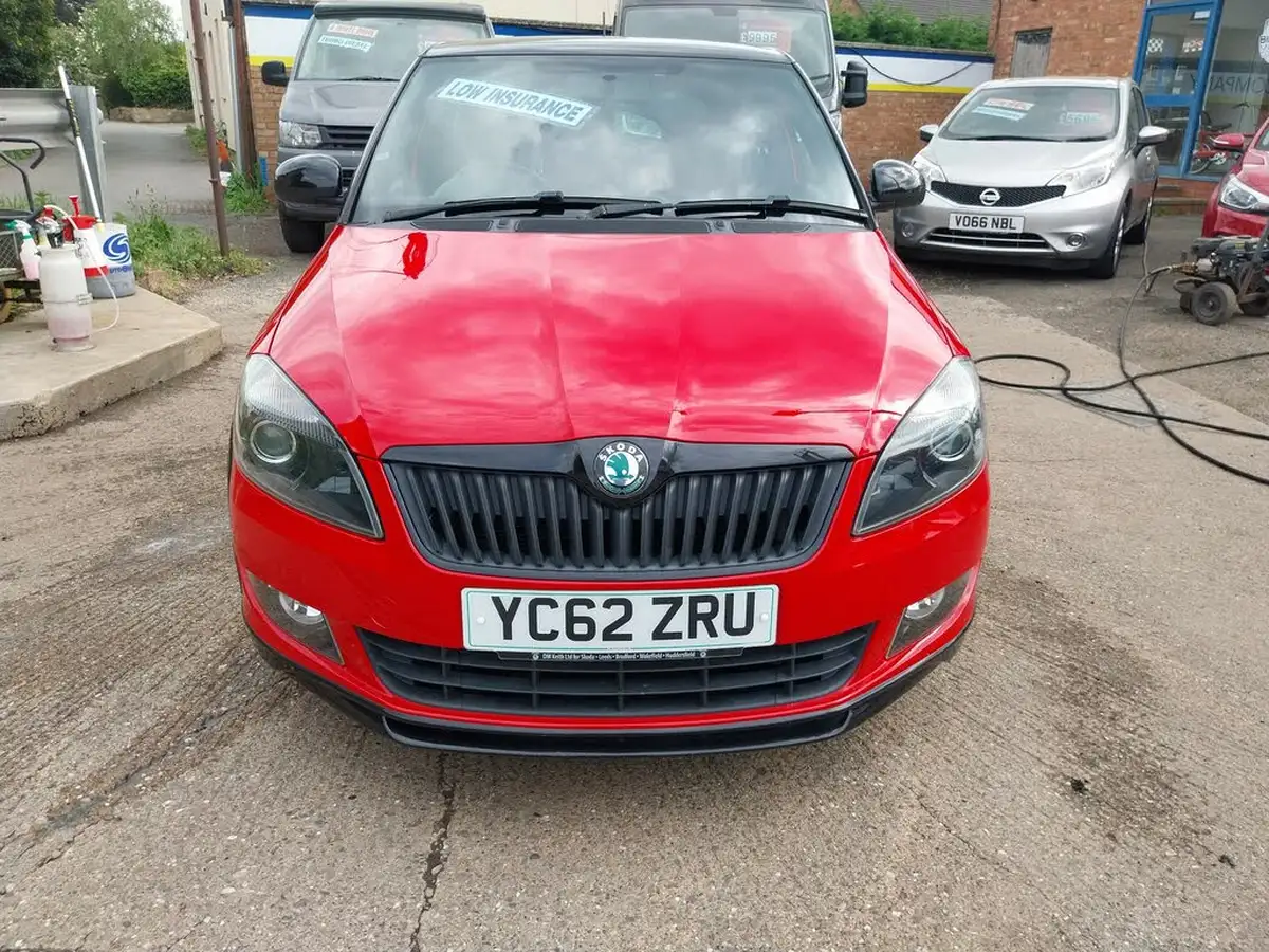 2012-skoda-fabia-12-monte-carlo-12v-70bhp-1198cc-big-7
