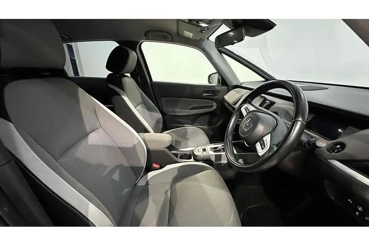2021-honda-jazz-15-i-mmd-crosstar-ex-109ps-two-tone-big-22