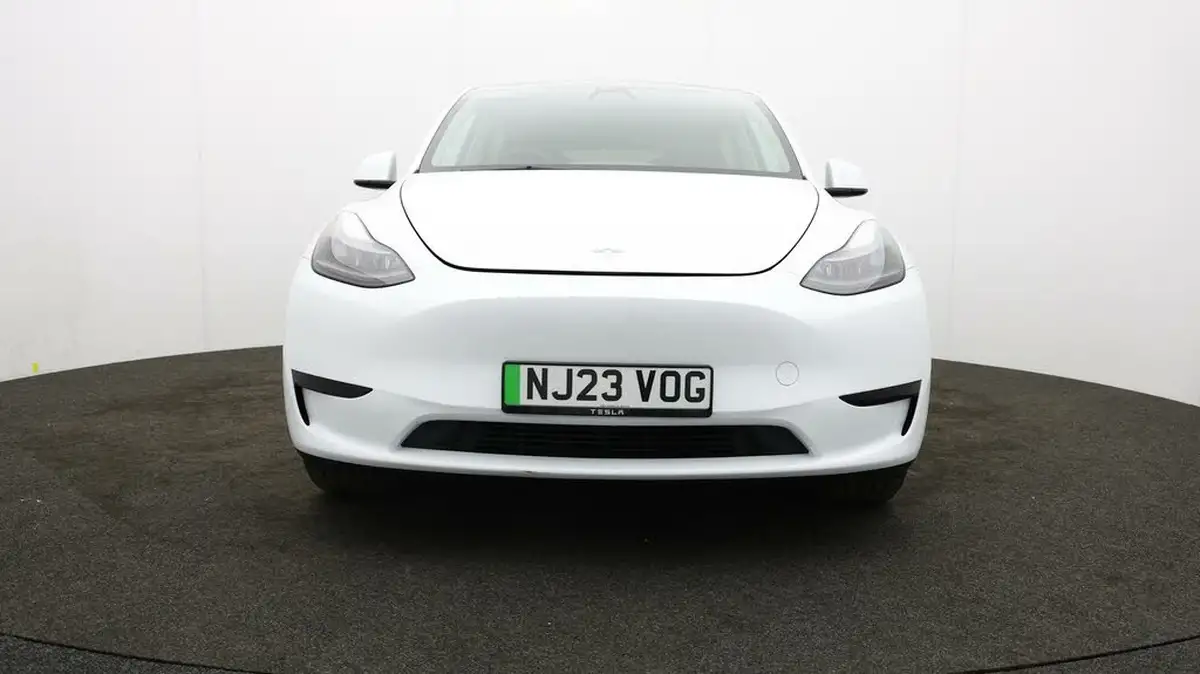 2023-tesla-model-y-e-rwd-big-55