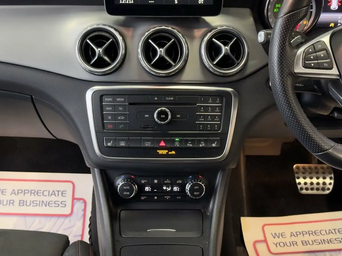 2017-mercedes-benz-gla-class-21d-gla-220d-amg-line-premium-plusss-big-27