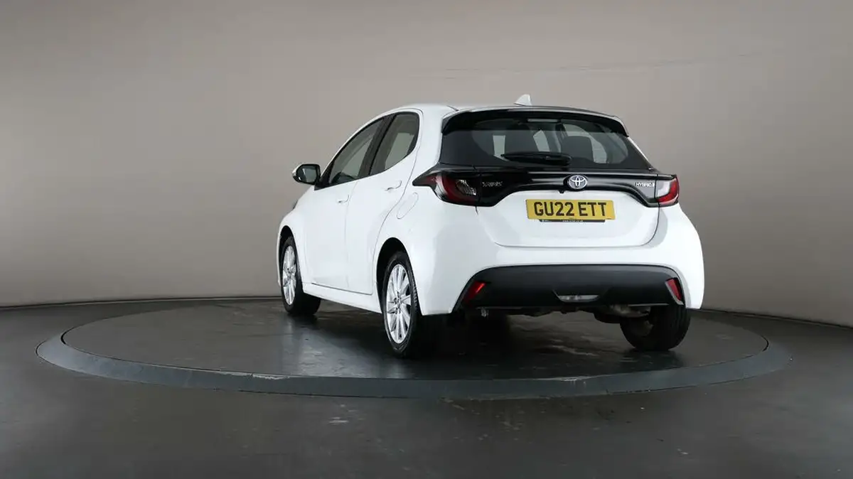 2022-toyota-yaris-15-vvt-i-icon-big-47