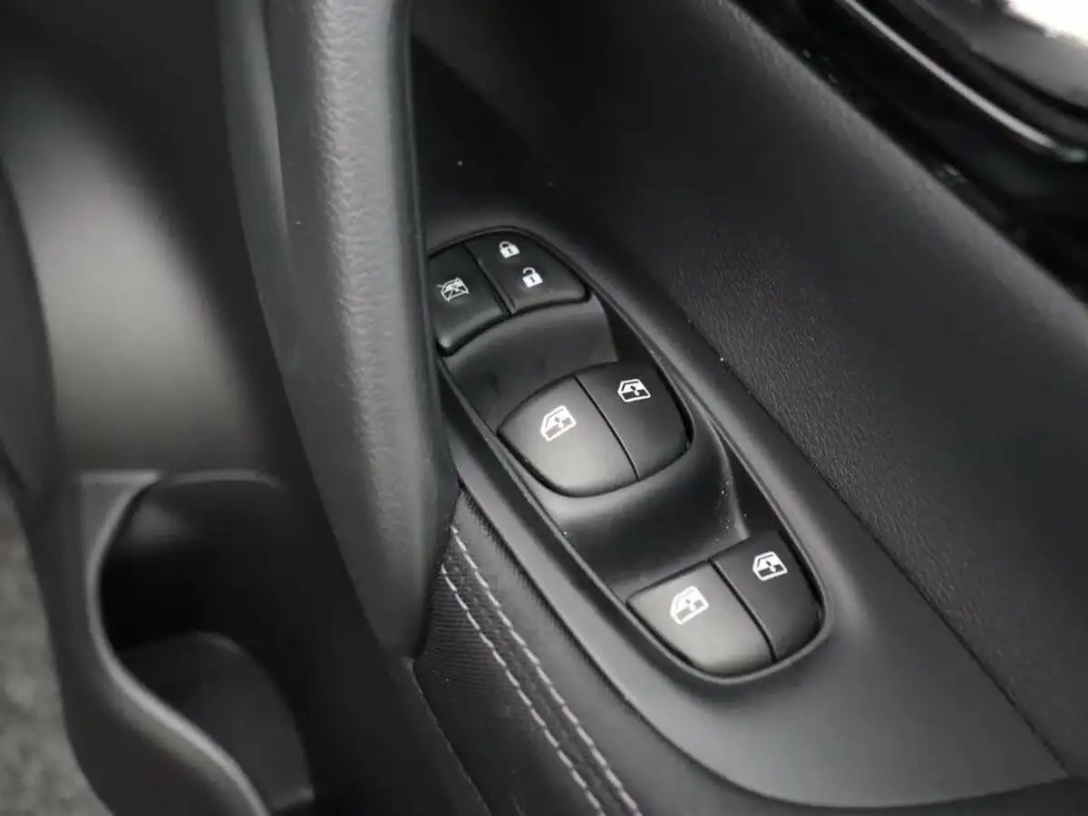 2020-nissan-qashqai-13-dig-t-acenta-premium-160ps-big-17