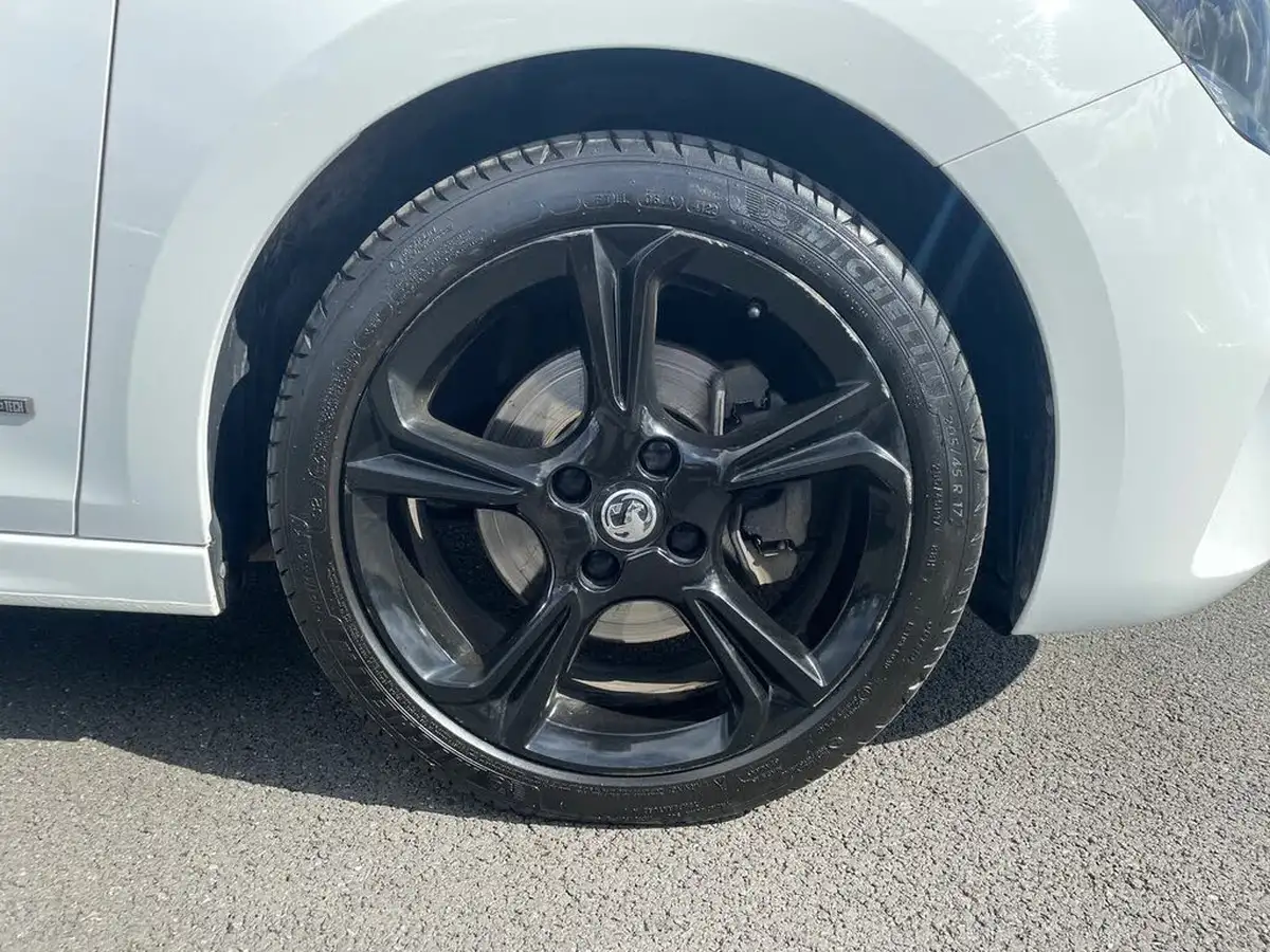 2021-vauxhall-corsa-12-turbo-griffin-edition-big-15