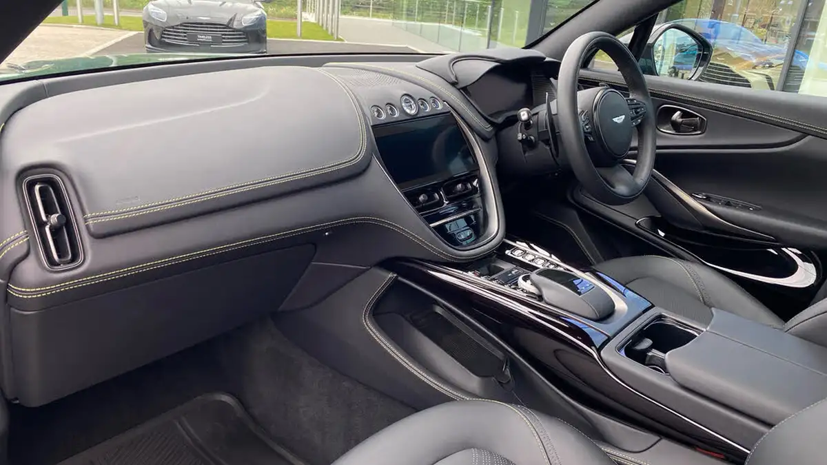 2023-aston-martin-dbx-40-v8-big-20