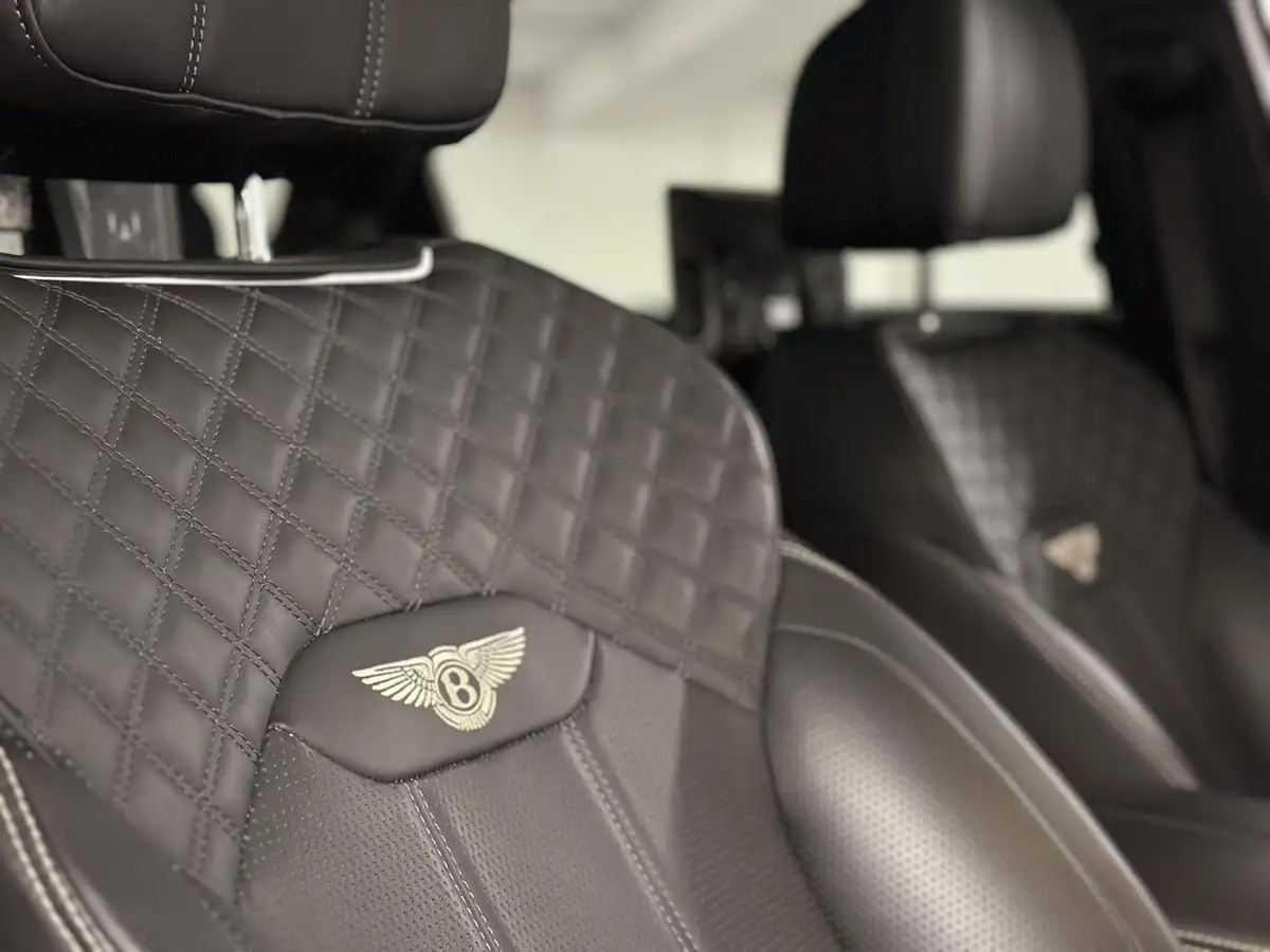2022-bentley-bentayga-40-v8-big-22