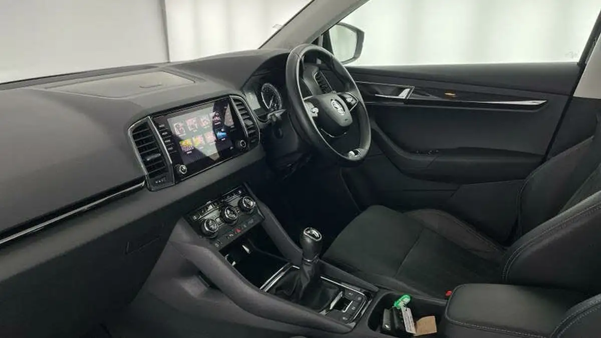 2021-skoda-karoq-15-tsi-se-l-big-1