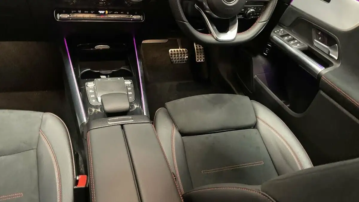 2023-mercedes-benz-eqa-e-eqa-300-amg-line-big-14