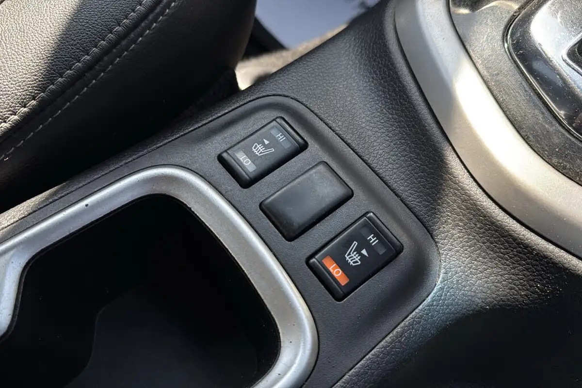 2017-nissan-navara-23dci-tekna-auto-big-33
