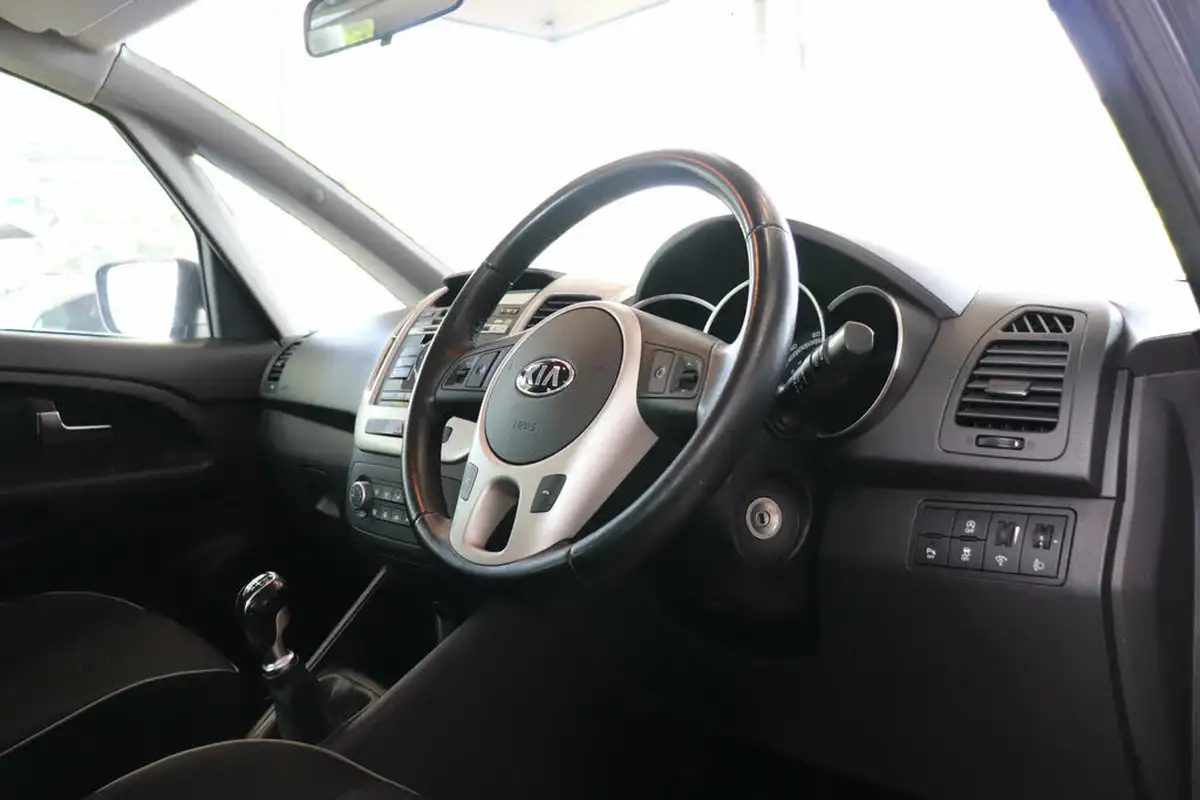 2017-kia-venga-14-2-big-16