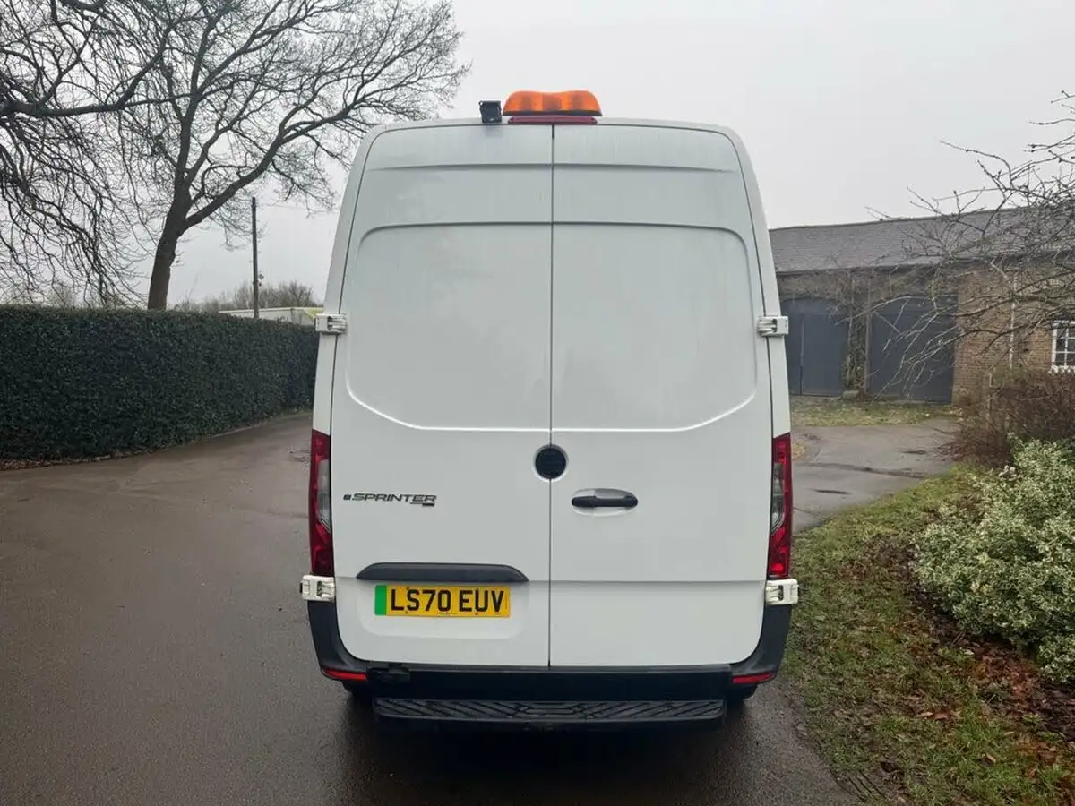 2020-mercedes-benz-sprinter-e-esprinter-l2h2-progressive-dc-20kw-big-15