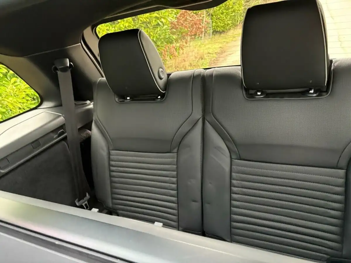 2019-land-rover-discovery-30-sd6-commercial-hse-big-18