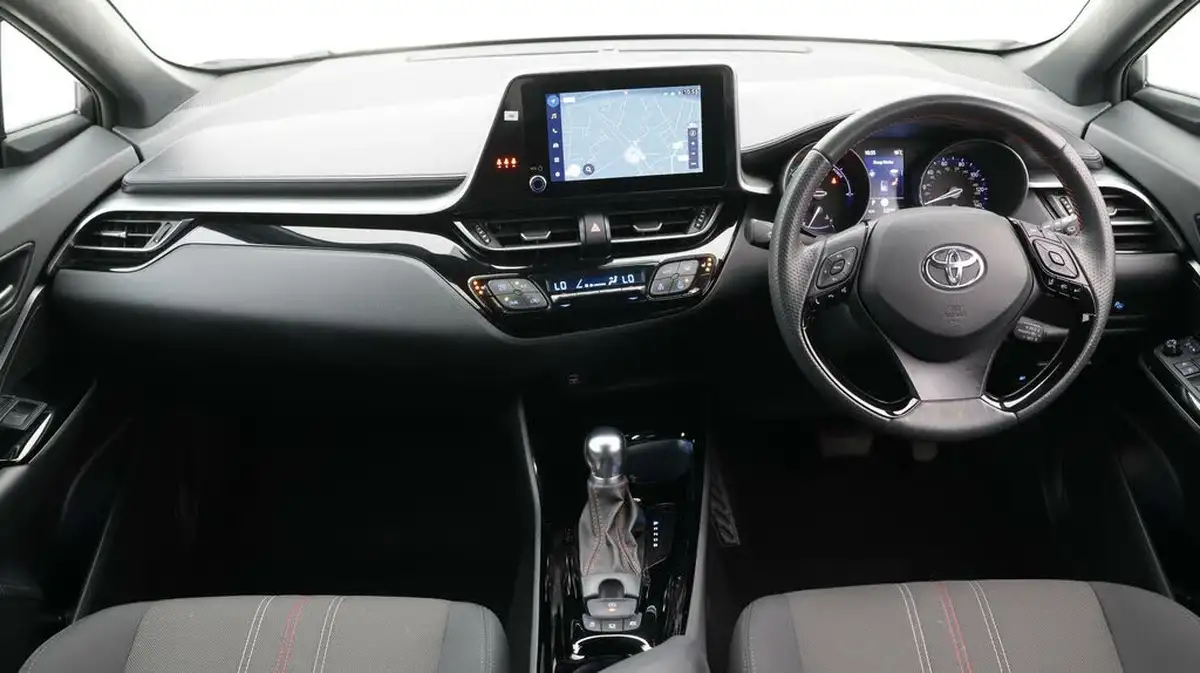 2022-toyota-c-hr-18-vvt-i-gr-sport-big-13