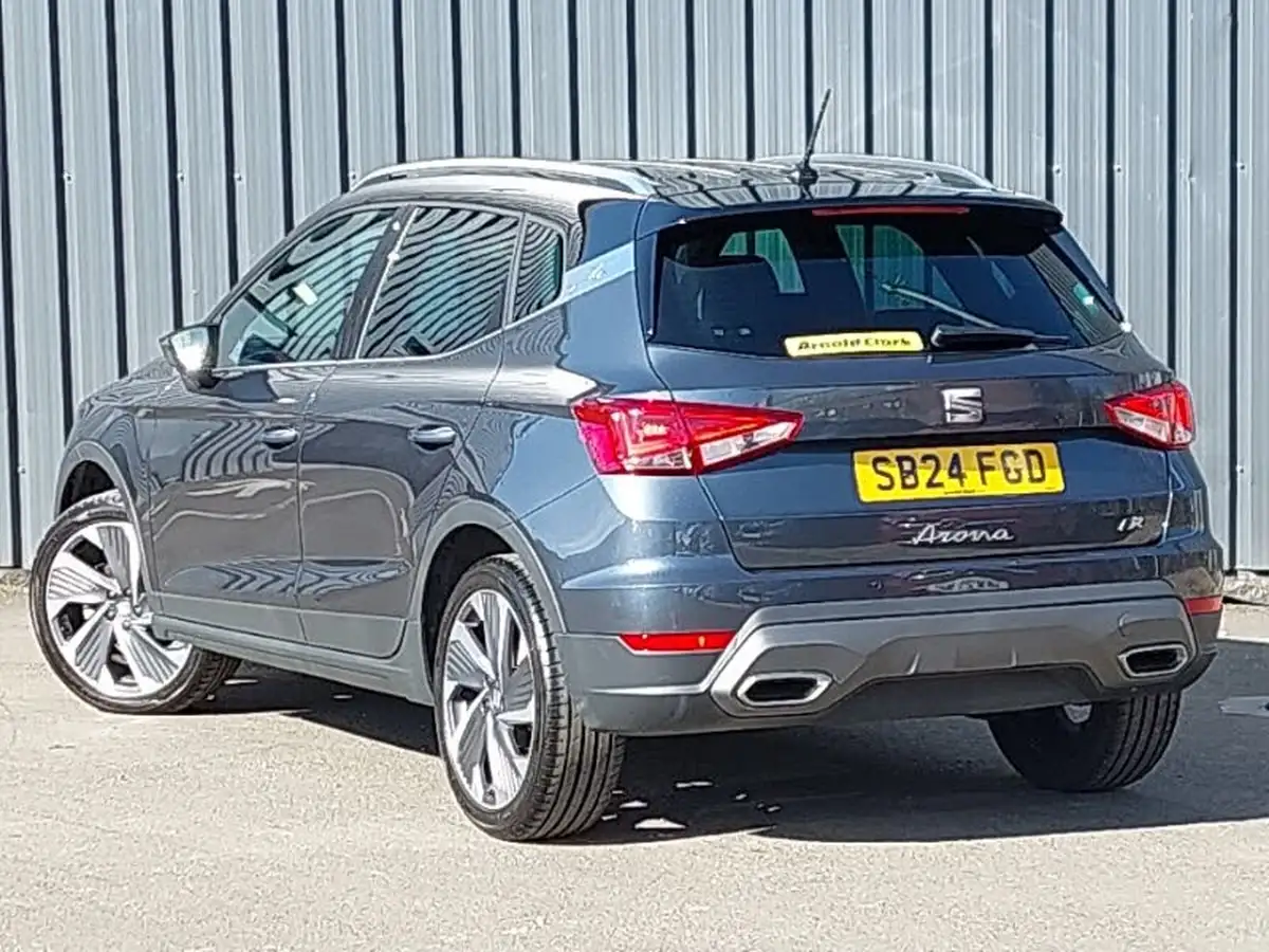 2024-seat-arona-10-tsi-fr-sport-115ps-dsg-big-1