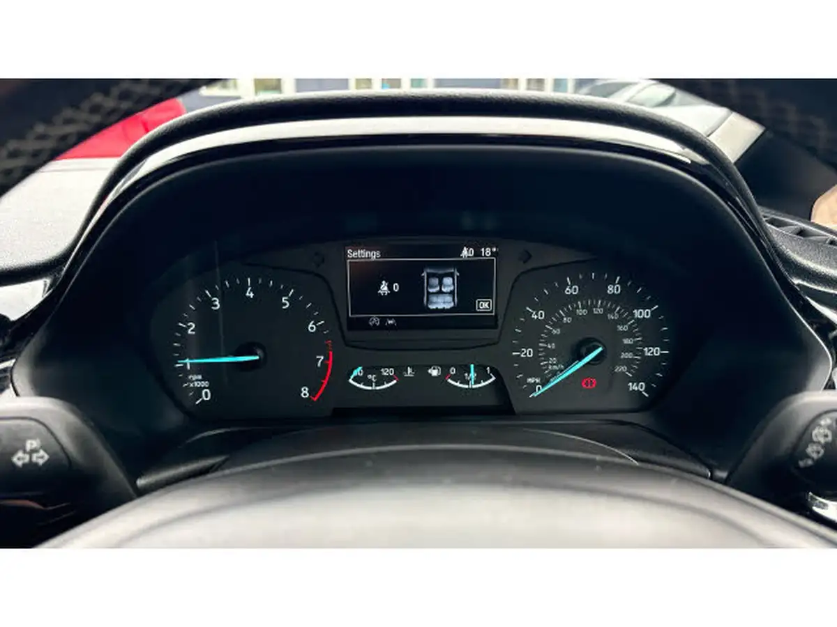 2018-ford-fiesta-11-ti-vct-zetec-5d-big-21