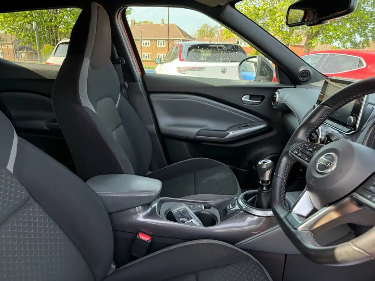 2022-nissan-juke-10-dig-t-n-connecta-big-12