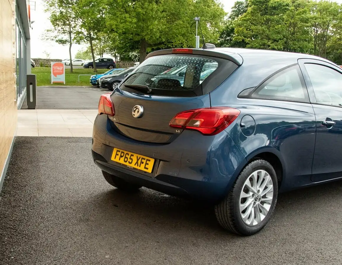 2015-vauxhall-corsa-14i-se-90ps-ecoflex-3d-1398cc-big-7
