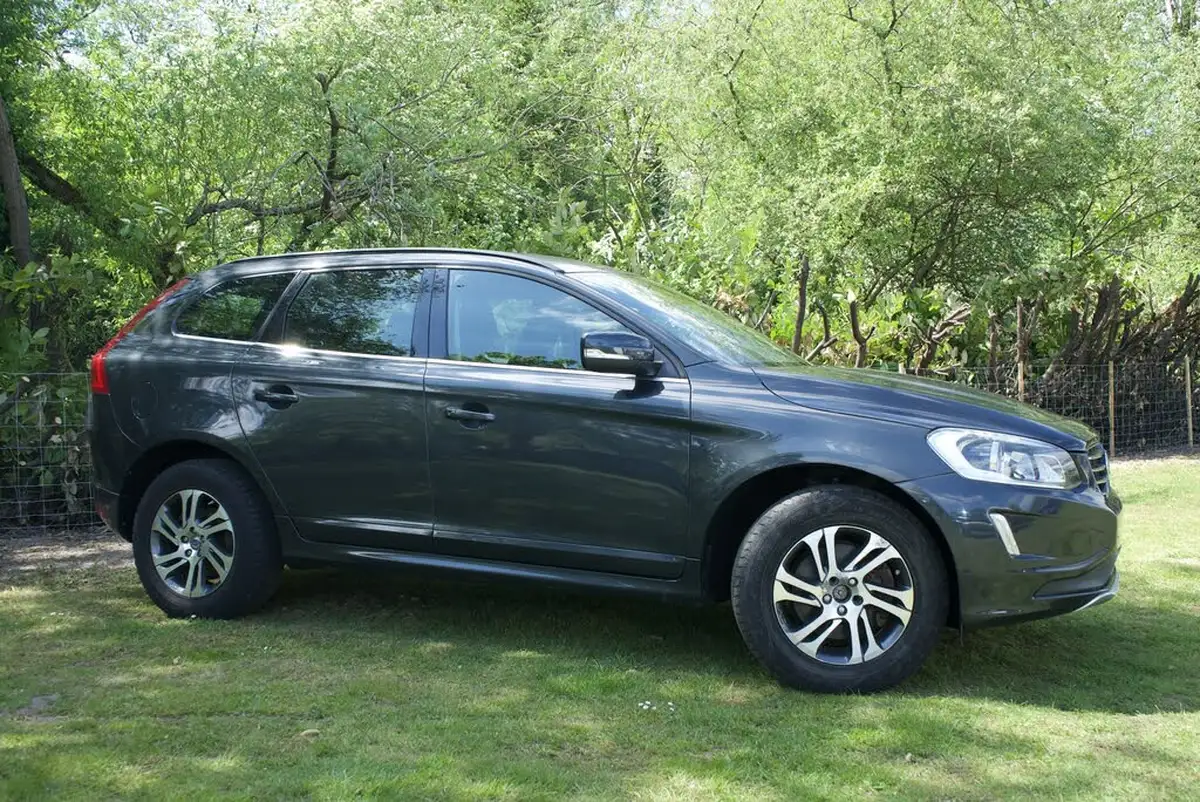 2014-volvo-xc60-24td-d4-se-181bhp-nav-geartronic-big-24
