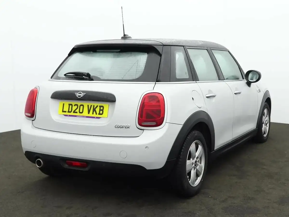 2020-mini-countryman-15-cooper-classic-big-4